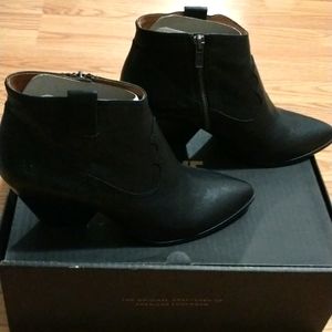 Frye Reina Bootie